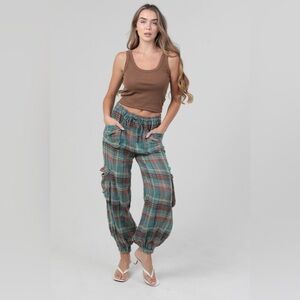 NWT Angie Plaid Cardo Pocket Drawstring 90’s Grunge Jogger Style Pants